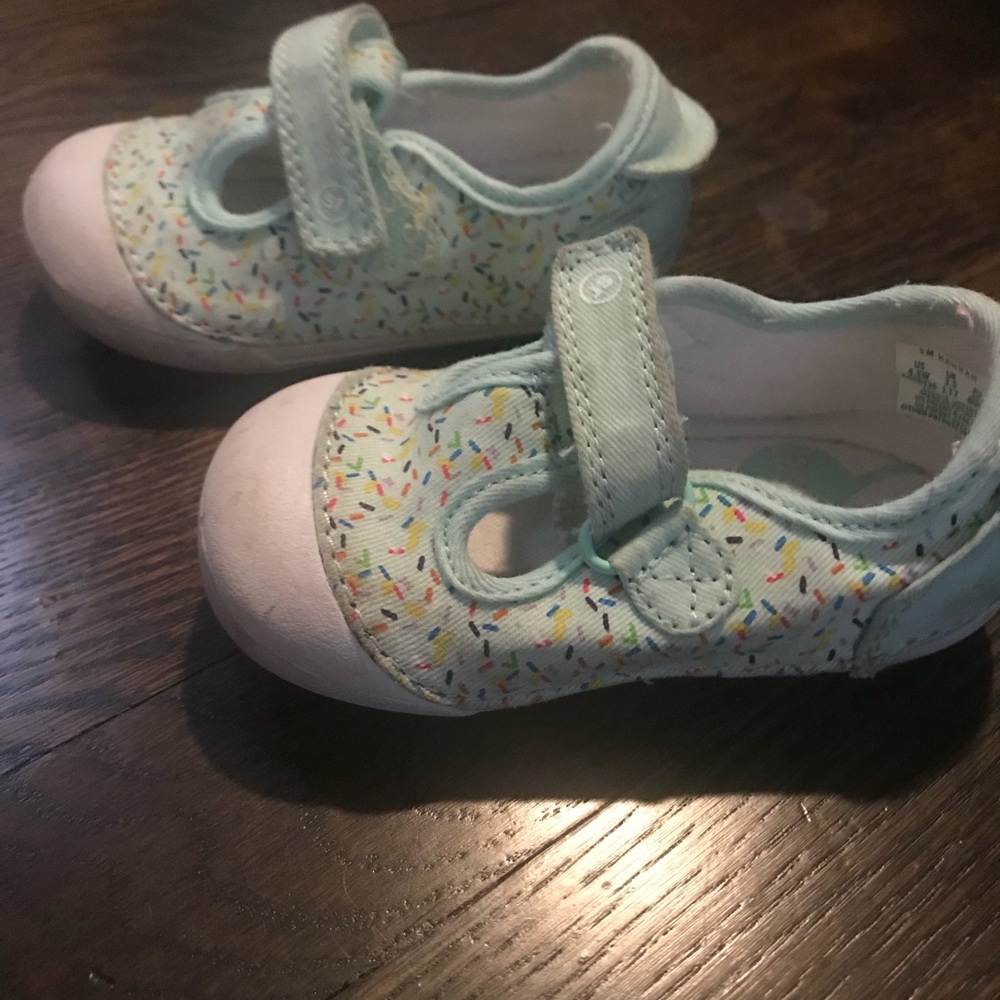 Stride rite soft motion girls sneaker